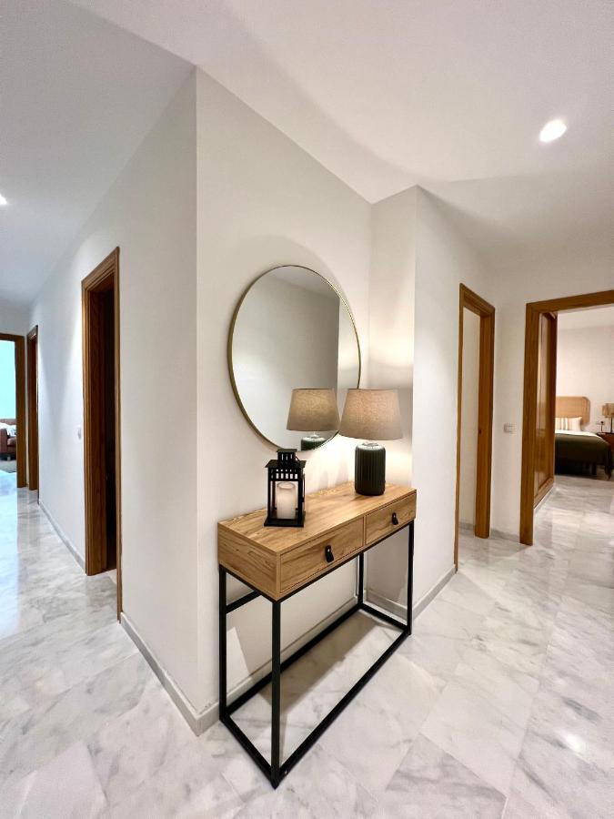 Carrera I & Old Town By Ele Apartments Малага Екстериор снимка