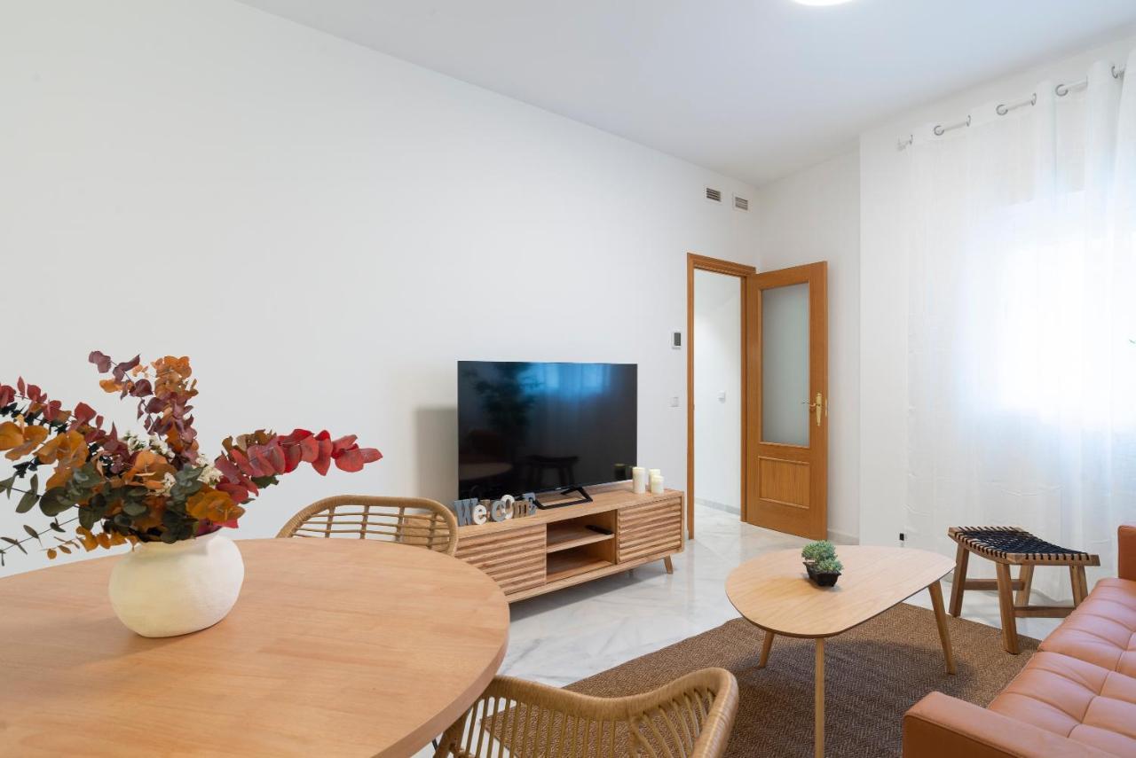 Carrera I & Old Town By Ele Apartments Малага Екстериор снимка