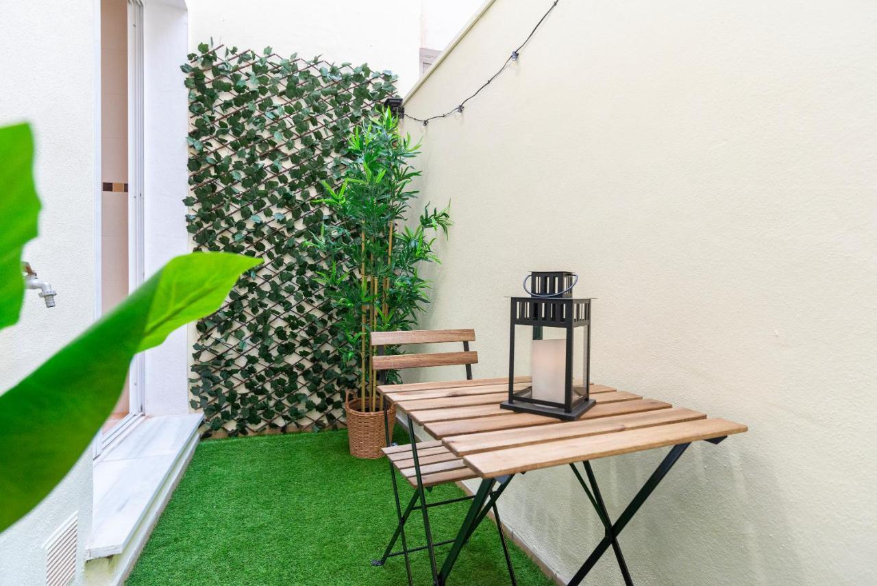 Carrera I & Old Town By Ele Apartments Малага Екстериор снимка